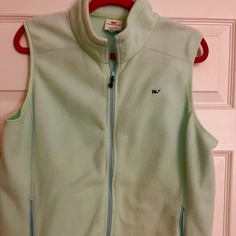 Vineyard Vines fleece vest